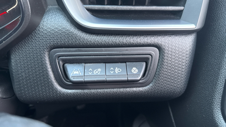 Renault Clio 1.0 TCe 90 Lutecia SE 5dr Petrol Hatchback